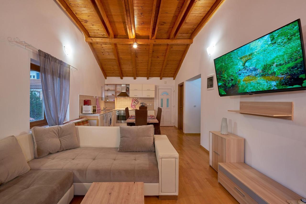 Apartman Kati Prčanj Buitenkant foto
